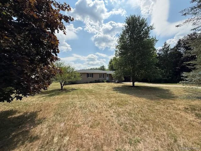 10089 Coldwater Road Flushing Charter Township, MI 48433