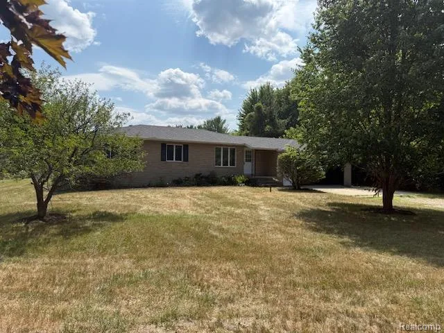 10089 Coldwater Road Flushing Charter Township, MI 48433