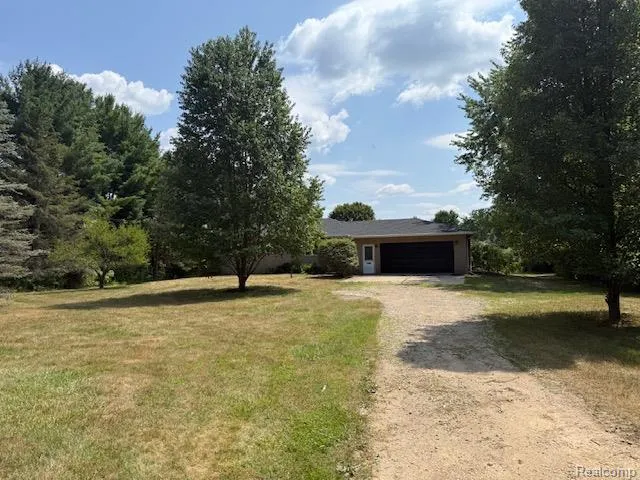 10089 Coldwater Road Flushing Charter Township, MI 48433