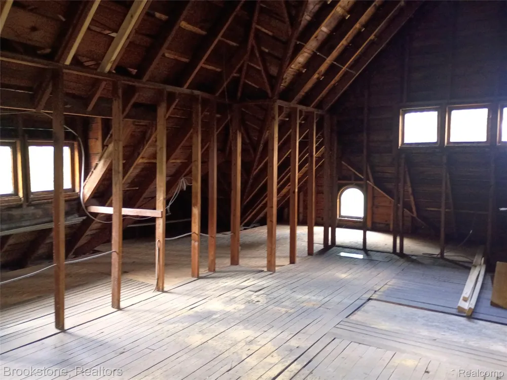510 Pleasant Street #7 Charlotte City, MI 48813