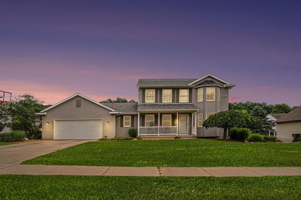 6892 Petersen Valley Drive NE Plainfield Charter Township, MI 49341