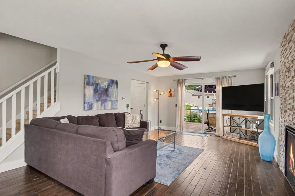 6892 Petersen Valley Drive NE Plainfield Charter Township, MI 49341