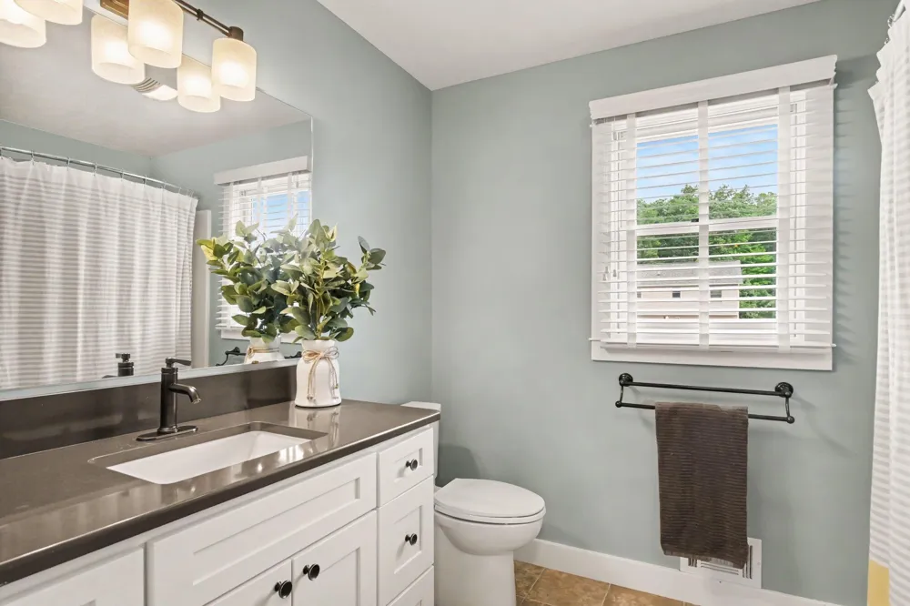 6892 Petersen Valley Drive NE Plainfield Charter Township, MI 49341