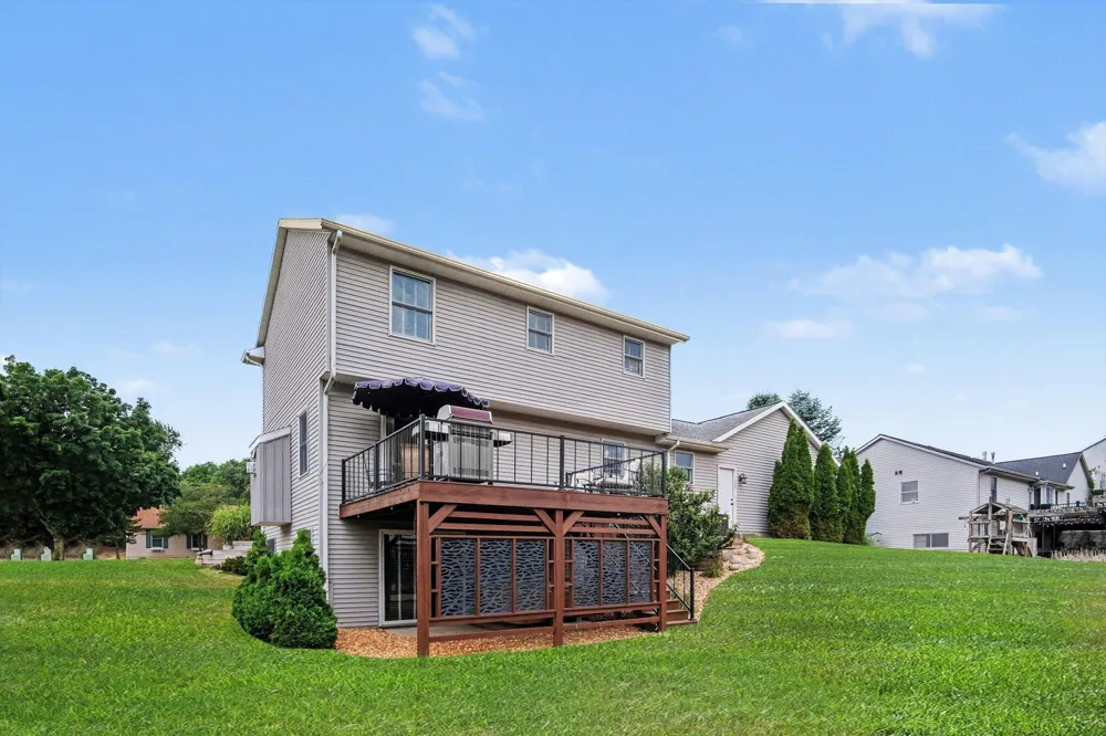 6892 Petersen Valley Drive NE Plainfield Charter Township, MI 49341