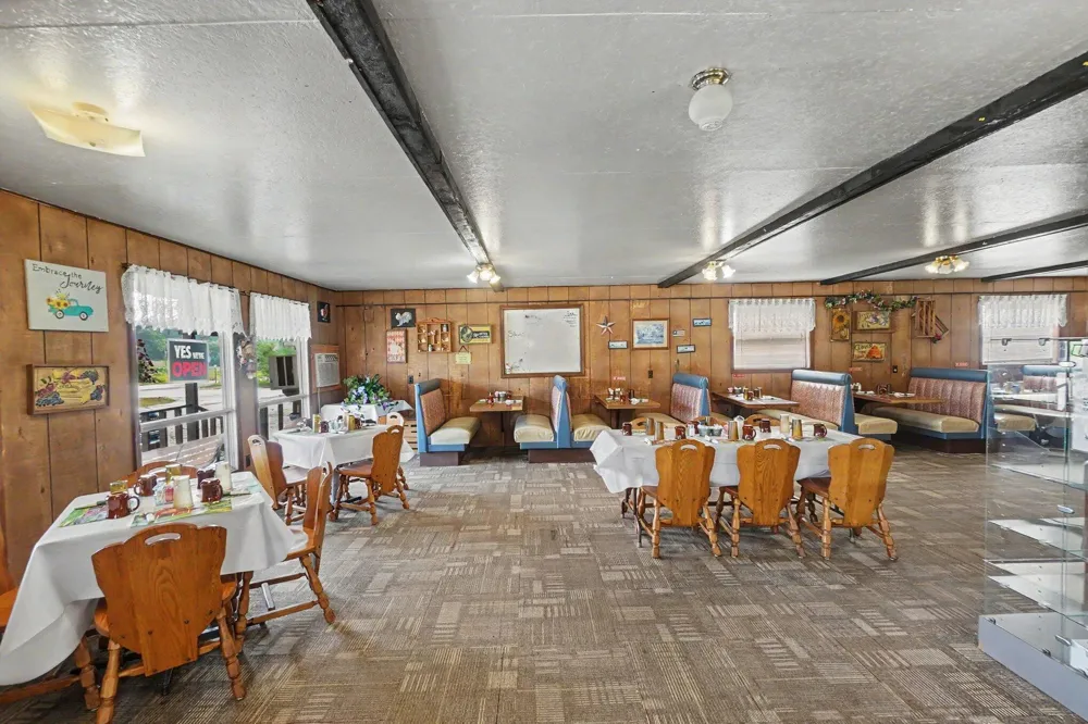 20221 US-10 Reed City City, MI 49677