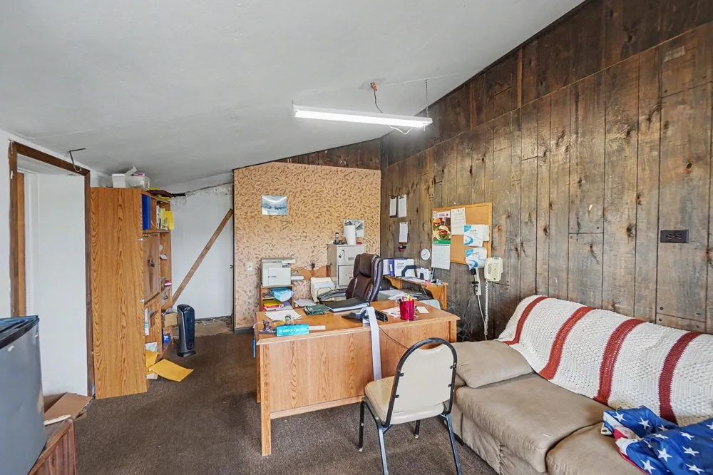 20221 US-10 Reed City City, MI 49677