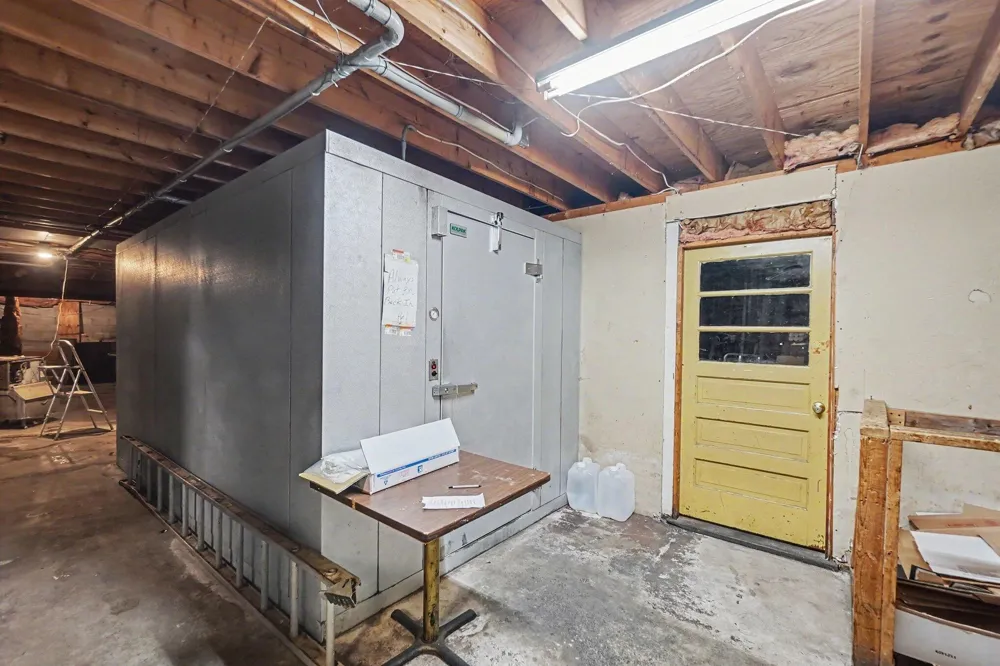 20221 US-10 Reed City City, MI 49677
