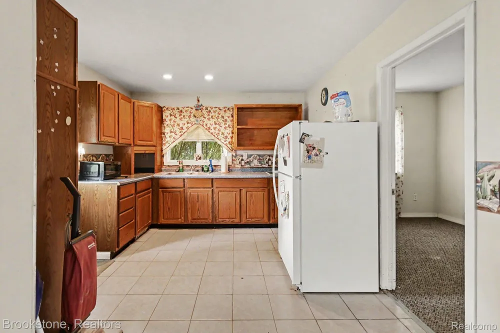808 Emmett Avenue Summit Township, MI 49203