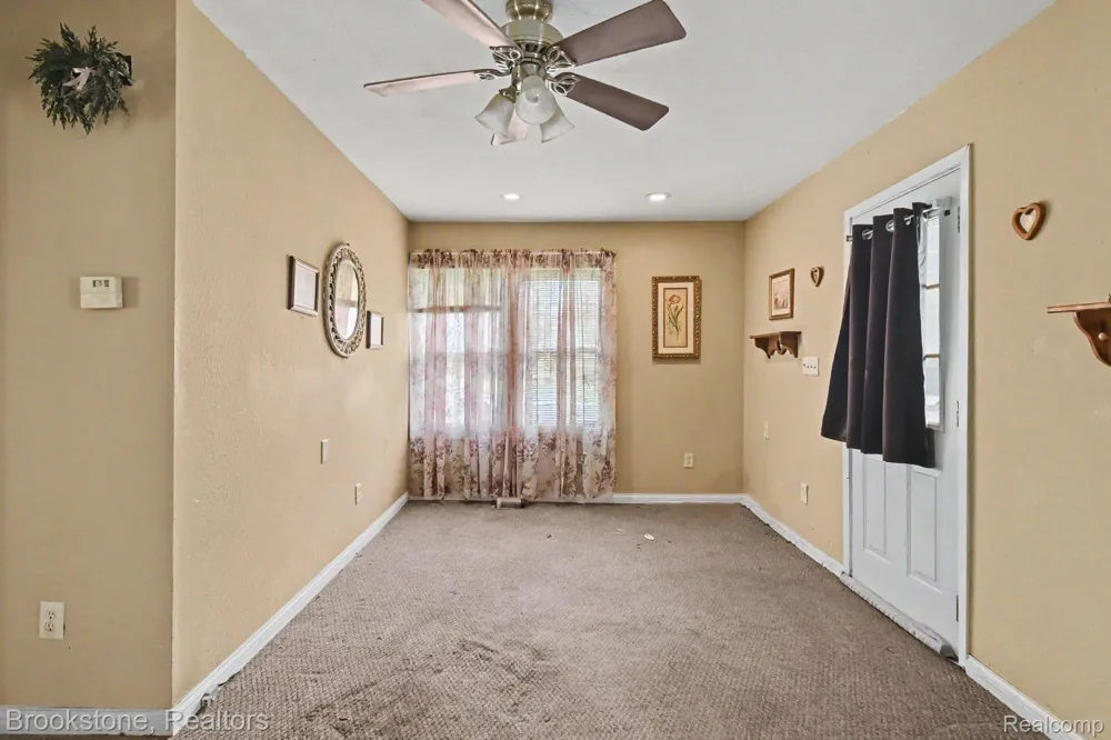 808 Emmett Avenue Summit Township, MI 49203