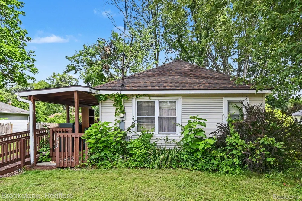 808 Emmett Avenue Summit Township, MI 49203