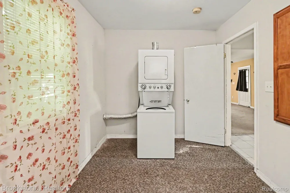 808 Emmett Avenue Summit Township, MI 49203