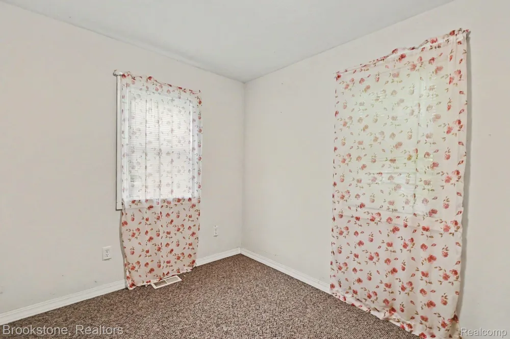 808 Emmett Avenue Summit Township, MI 49203