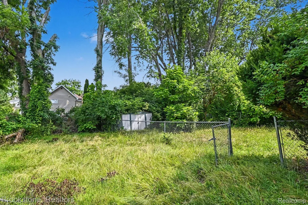 808 Emmett Avenue Summit Township, MI 49203