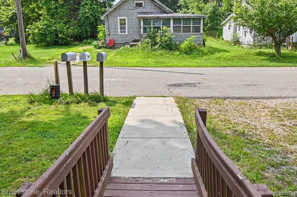 808 Emmett Avenue Summit Township, MI 49203