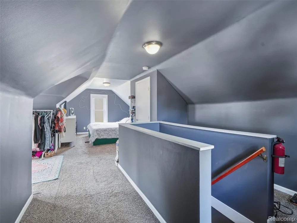 27715 Park Court Madison Heights City, MI 48071