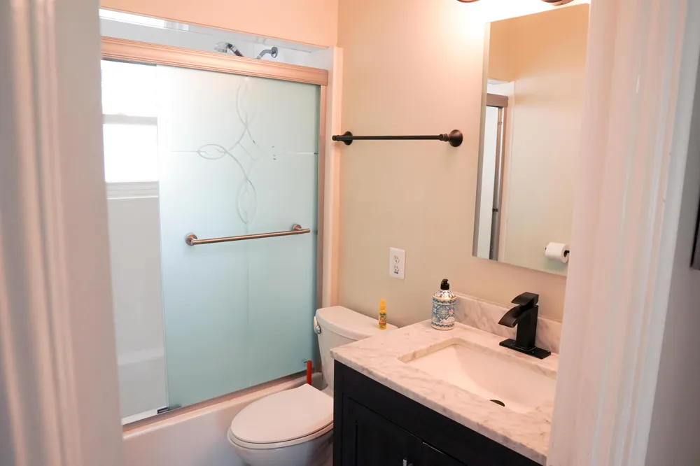 1322 Desiax Avenue Bloomfield Charter Township, MI 48302