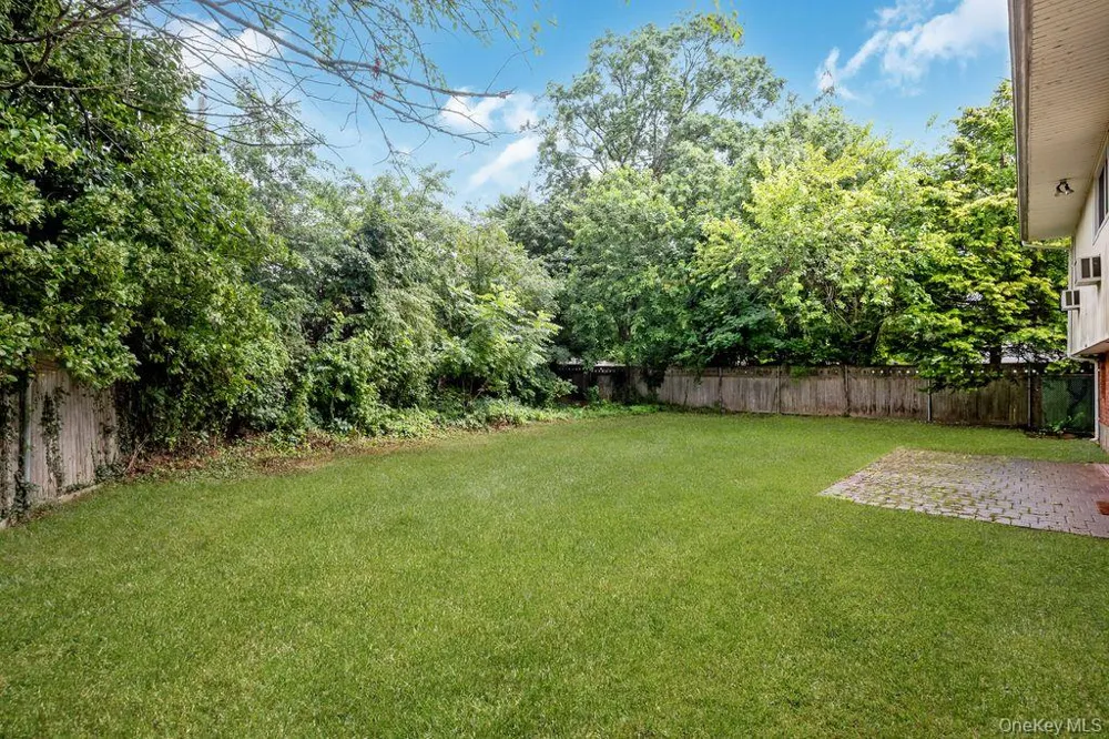 6 Village Drive Jericho, NY 11753