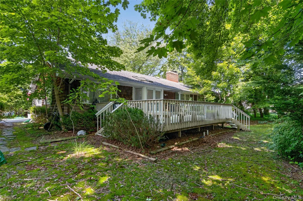 22 S Lot Road Smithtown, NY 11787