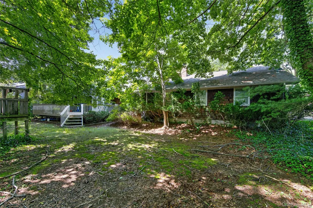 22 S Lot Road Smithtown, NY 11787