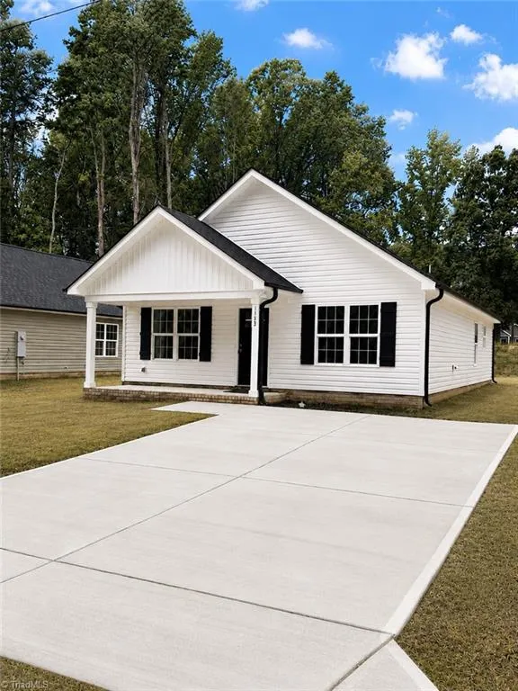 1133 Kenly Street Salisbury, NC 28144