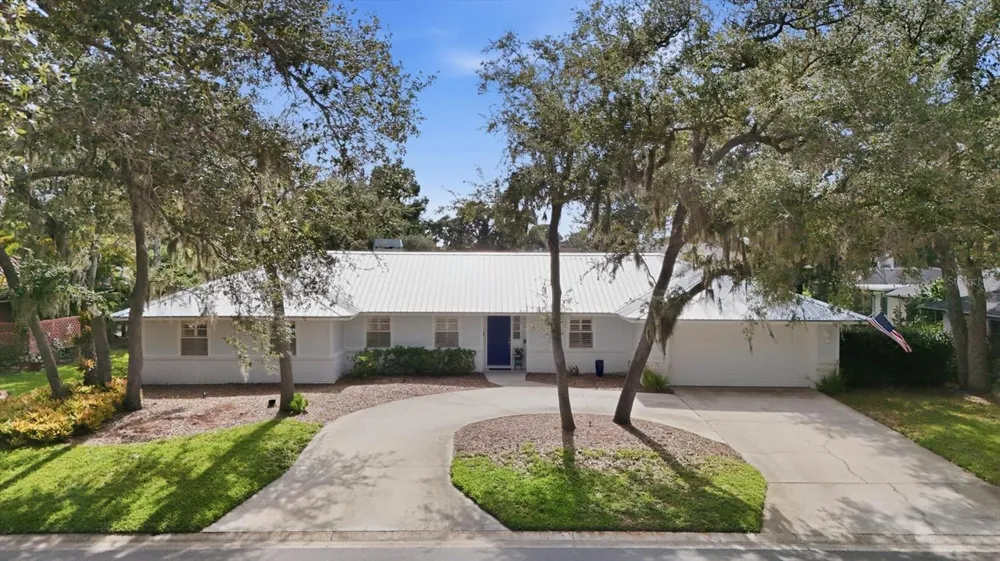 5505 BENEVA WOODS CIRCLE Sarasota, FL 34233