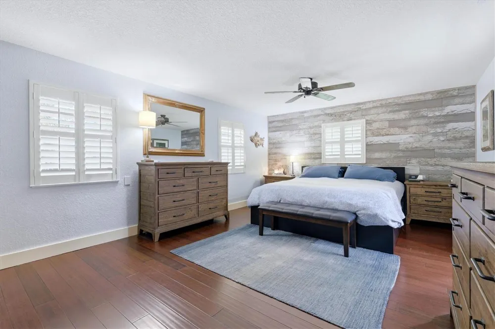 5505 BENEVA WOODS CIRCLE Sarasota, FL 34233