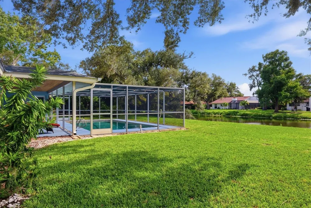 5505 BENEVA WOODS CIRCLE Sarasota, FL 34233