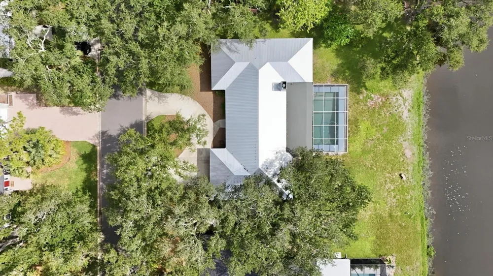 5505 BENEVA WOODS CIRCLE Sarasota, FL 34233