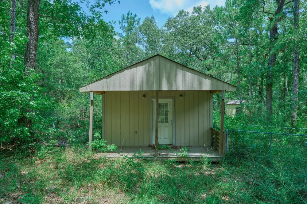8327 Fm 980 N Huntsville, TX 77320