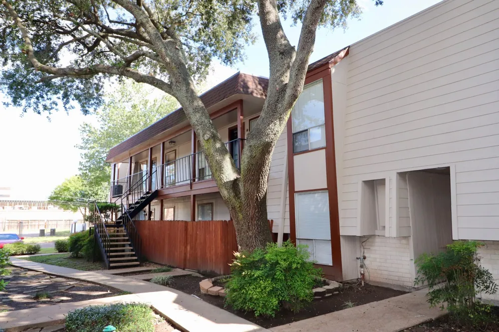 5929 Queensloch Drive #234 Houston, TX 77096