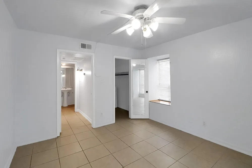 5929 Queensloch Drive #234 Houston, TX 77096