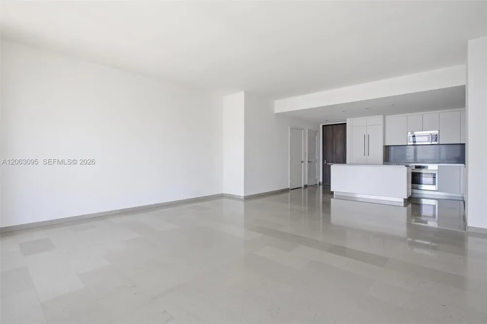 88 SW 7th St #2307 Miami, FL 33130
