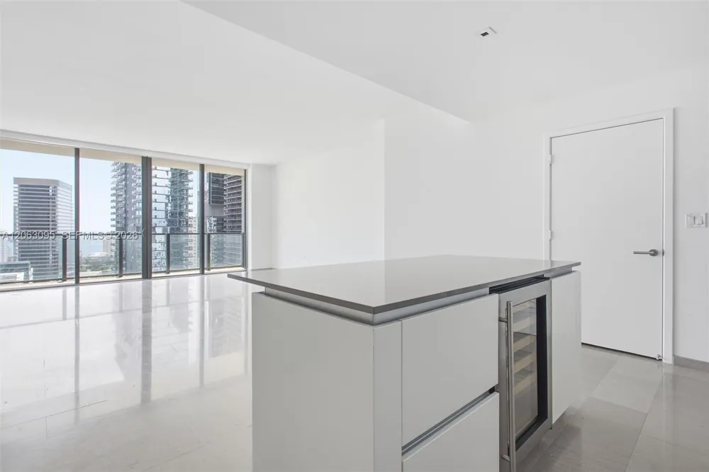 88 SW 7th St #2307 Miami, FL 33130