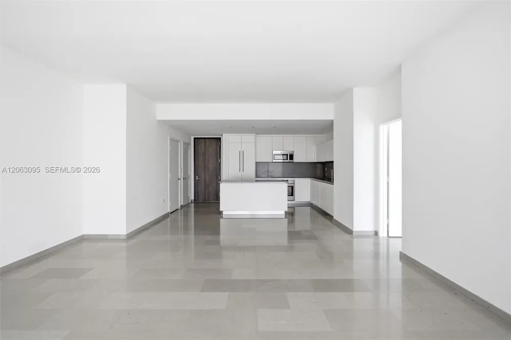 88 SW 7th St #2307 Miami, FL 33130