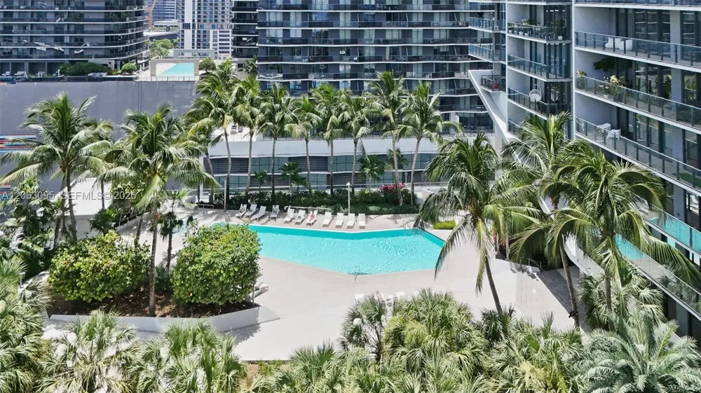 88 SW 7th St #2307 Miami, FL 33130