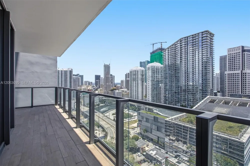 88 SW 7th St #2307 Miami, FL 33130
