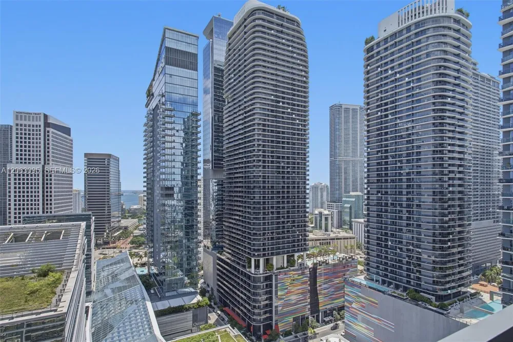 88 SW 7th St #2307 Miami, FL 33130