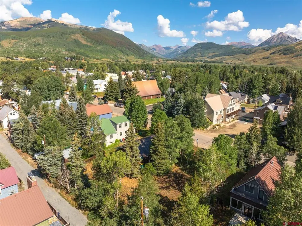 422 Sopris Avenue Crested Butte, CO 81224