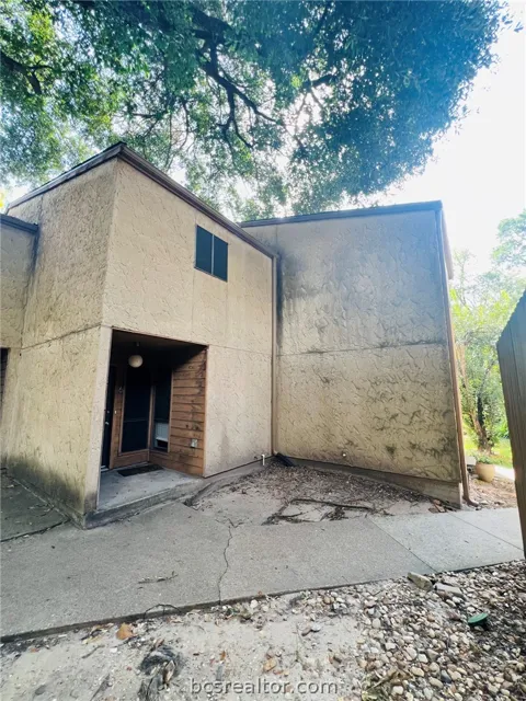 4345 Carter Creek Parkway #6