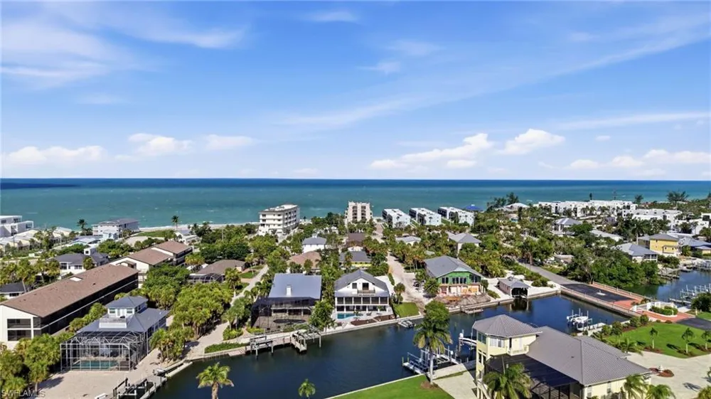 2795 Beach Road #B Englewood, FL 34223