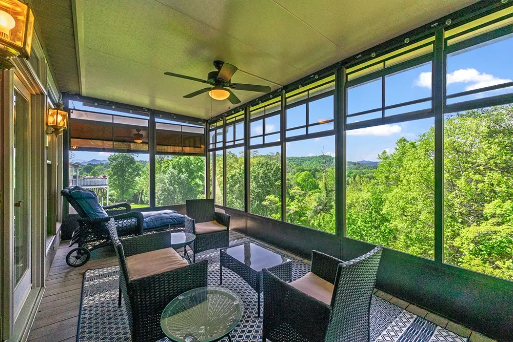 LAUREN LN Franklin, NC 28734