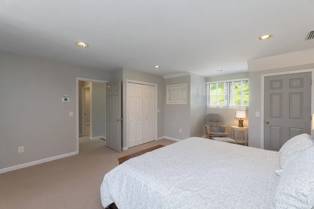 LAUREN LN Franklin, NC 28734