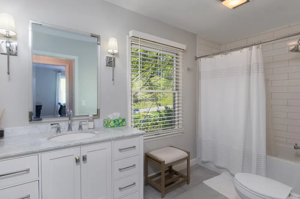 LAUREN LN Franklin, NC 28734