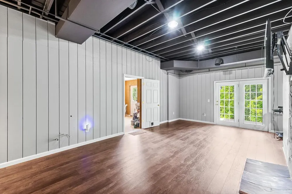 LAUREN LN Franklin, NC 28734