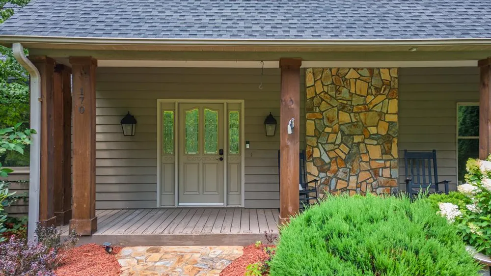 LAUREN LN Franklin, NC 28734