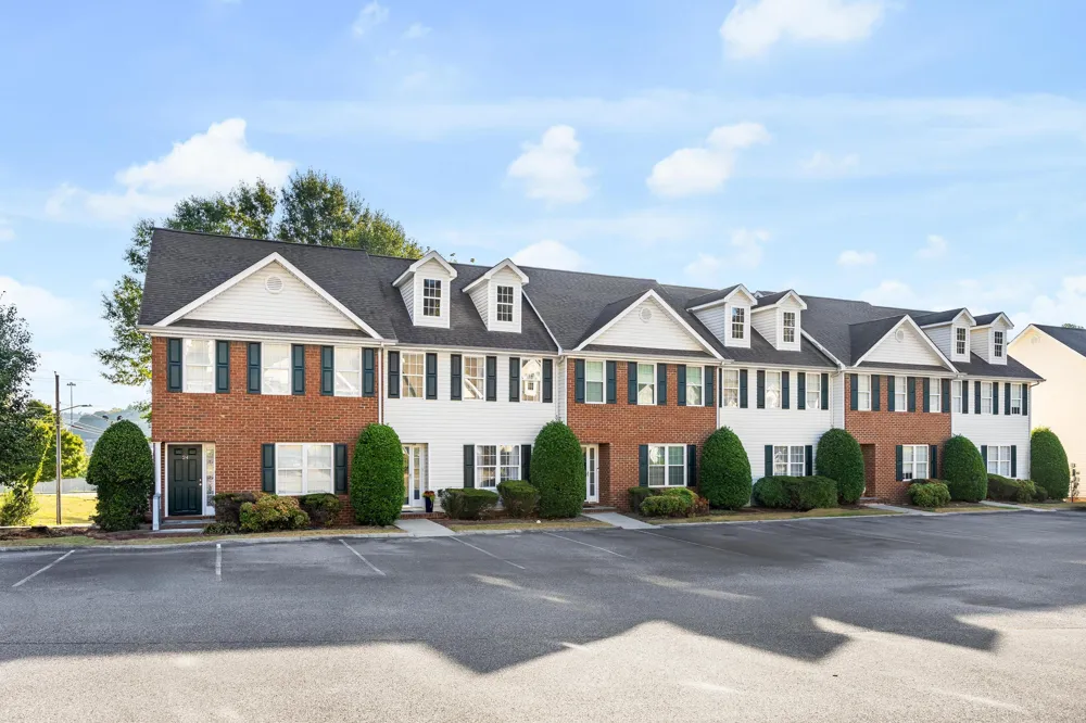 2205 Old Ivy Way Dalton, GA 30720