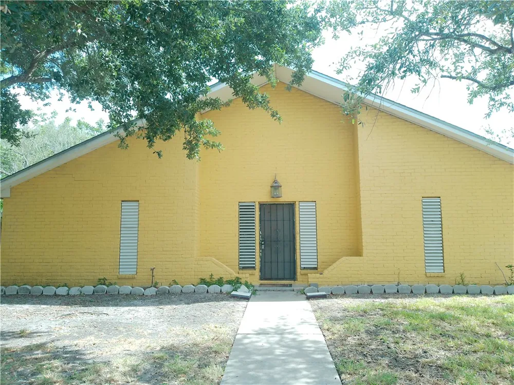 5230 Edinburg Circle Corpus Christi, TX 78413