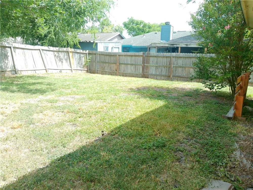 5230 Edinburg Circle Corpus Christi, TX 78413