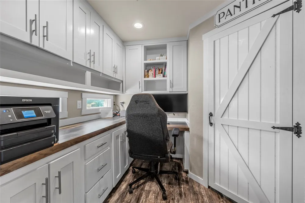 602 S 3rd Street Abbott, TX 76621