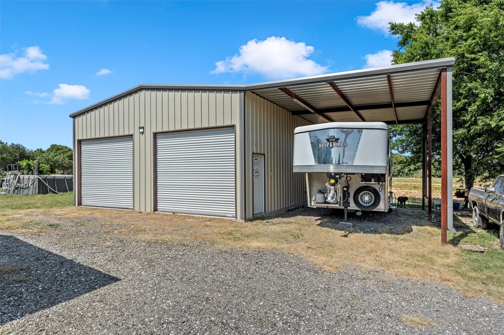 602 S 3rd Street Abbott, TX 76621